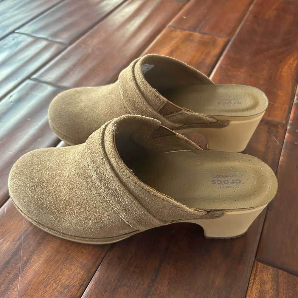 CROCS Women's Brown Suede Mules